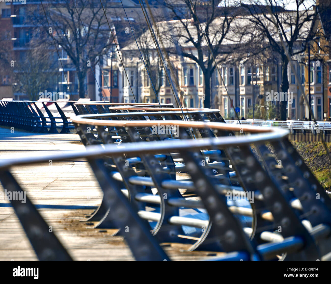 Le Millennium Stadium (Stadiwm y Mileniwm : gallois) est le stade national du pays de Galles, situé dans la capitale, Cardiff Banque D'Images