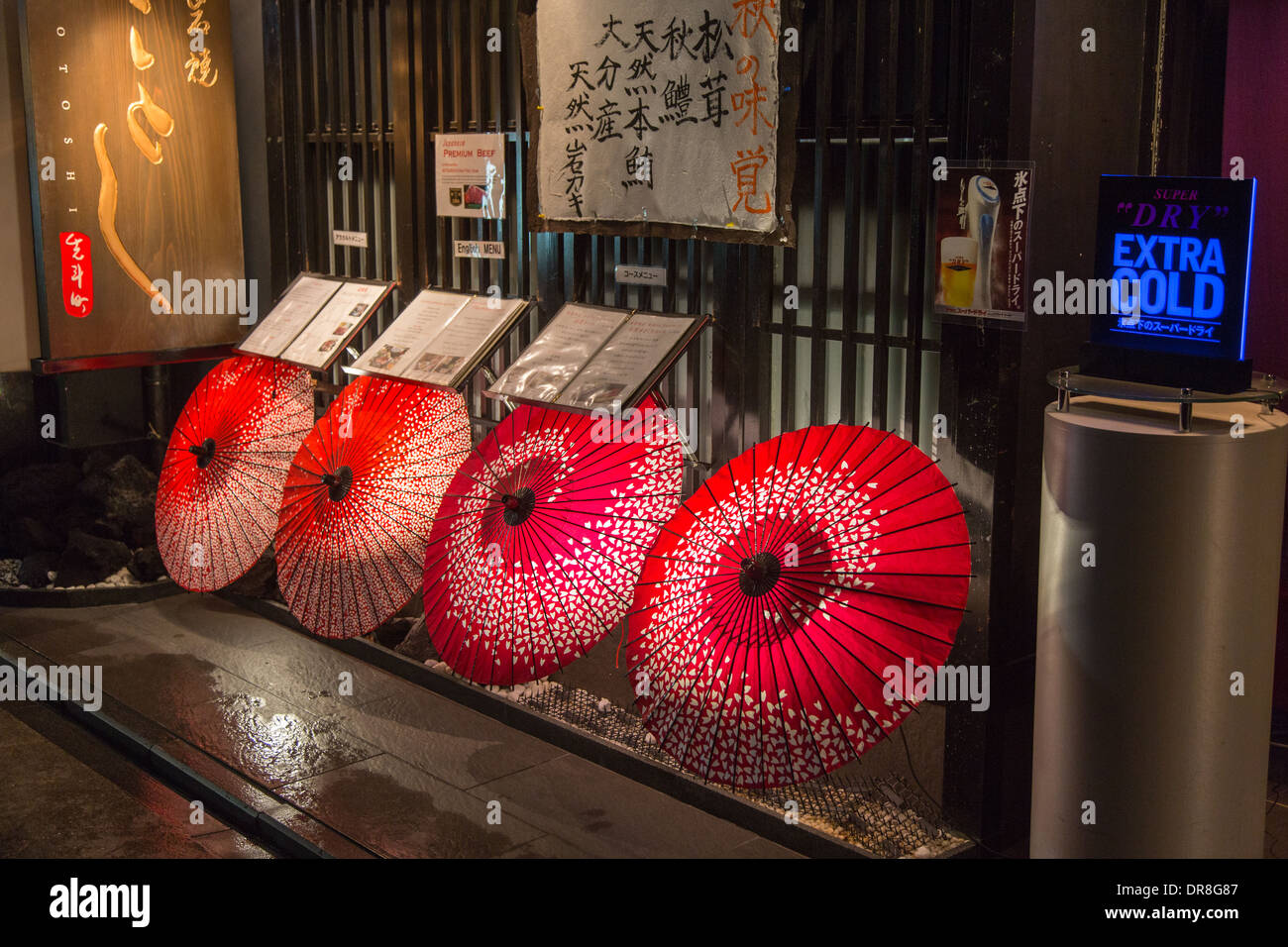 Kyoto, Japon - 04 septembre 2013 : Pontocho est rempli de restaurants, bars ou des geishas de thé. Banque D'Images