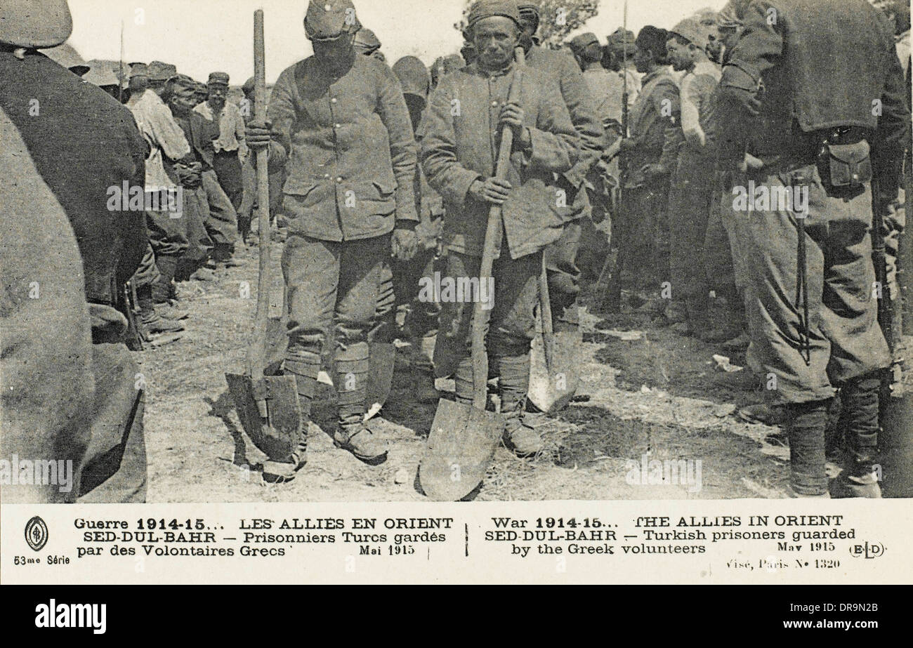 - Dardanelles prisonniers turcs gardée par des troupes grecques Banque D'Images