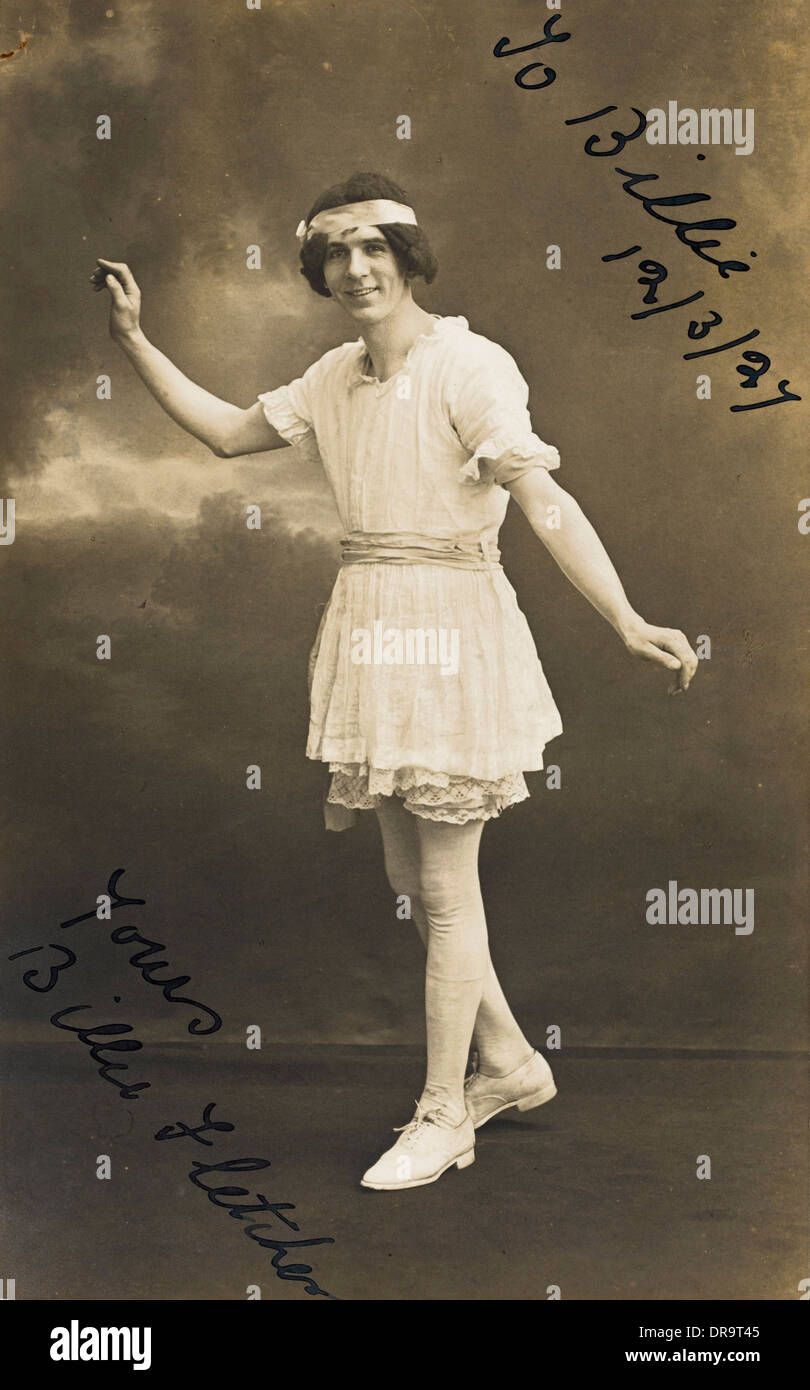 Le cross-dressing danseur Banque D'Images
