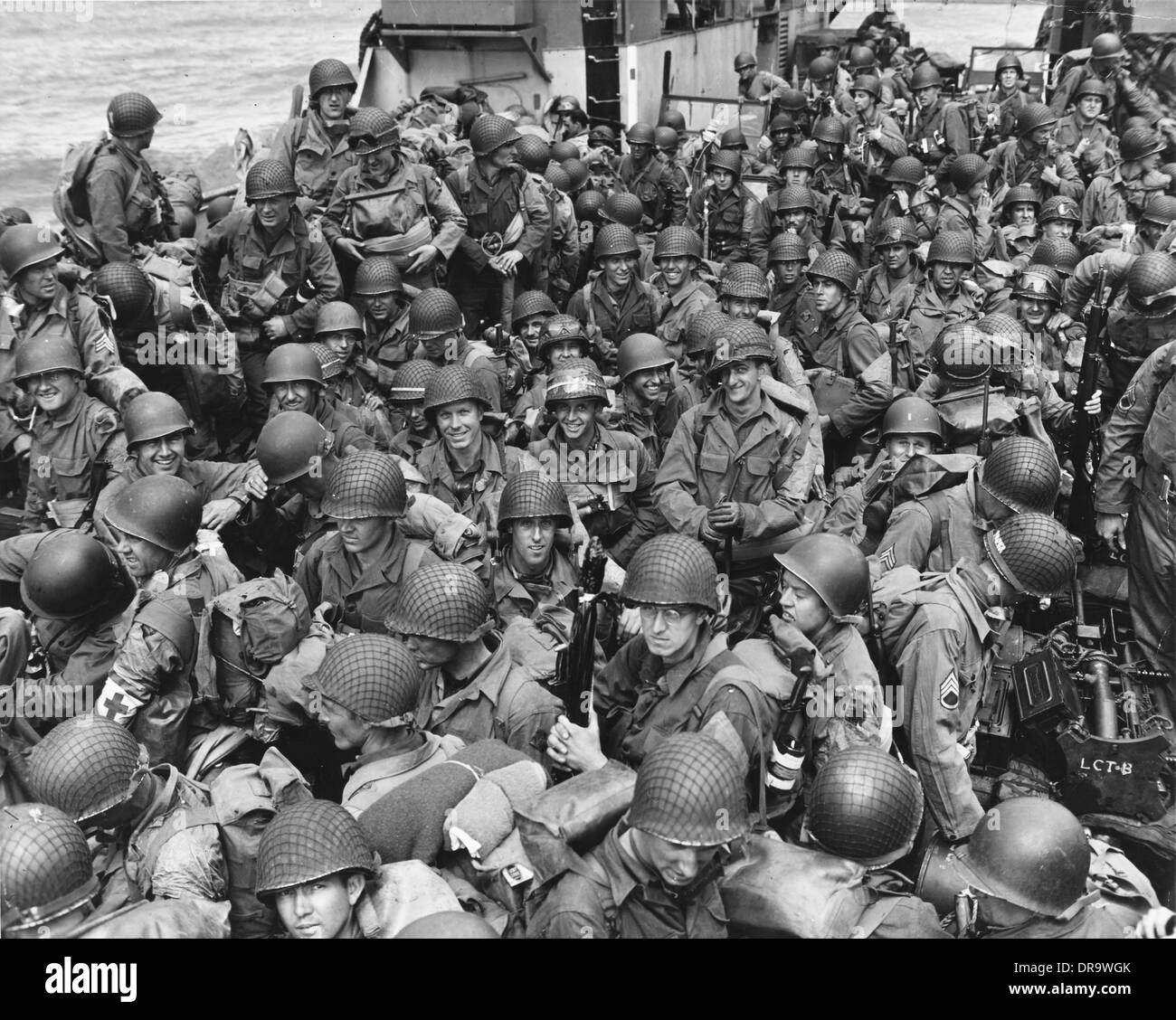 D-Day - troupes d'Assaut US en route pour l'invasion française Banque D'Images