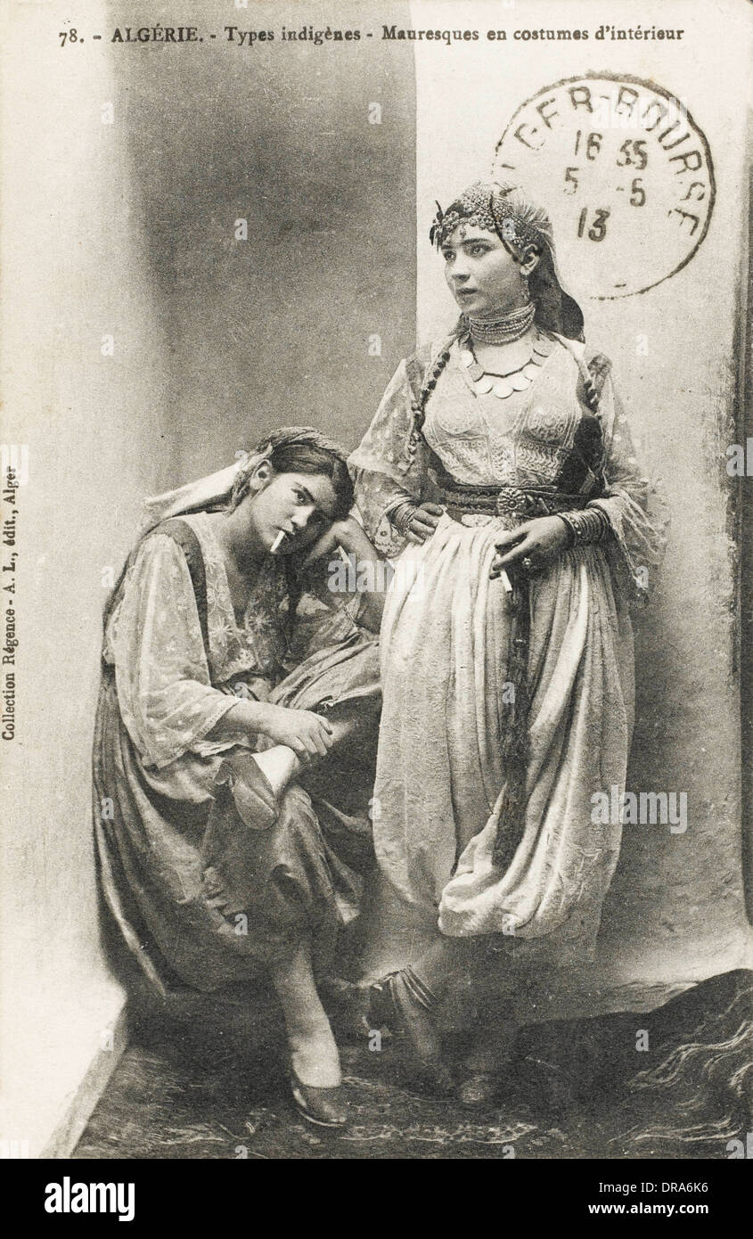 Tirage Albuminé Original - Famin, Algérie, Jeune Fille Mauresque En Costume D'intérieur - Circa 1870