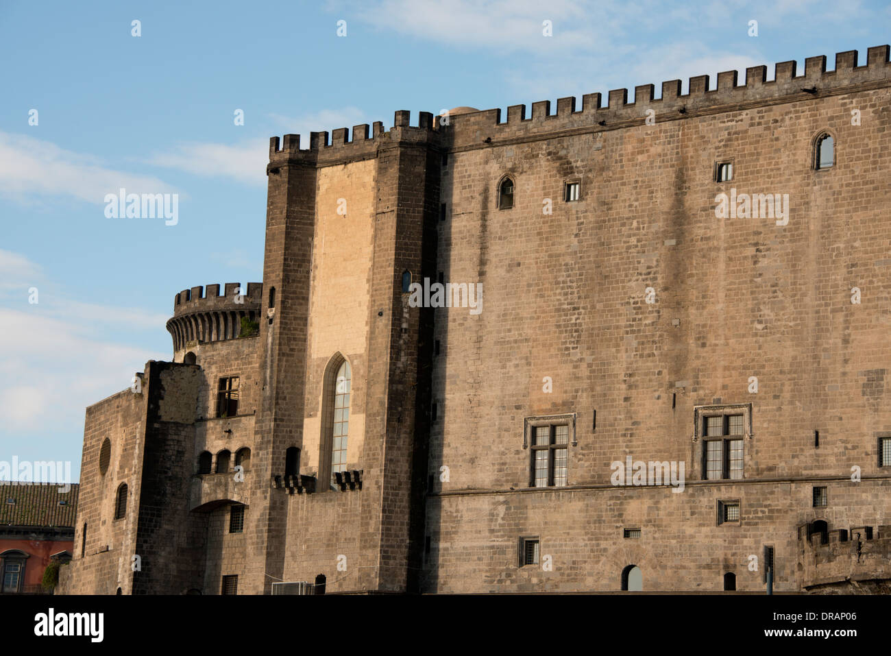 Italie, Naples (Napoli). New Castle (aka Castel Nuovo ou Maschio Angioino). Banque D'Images