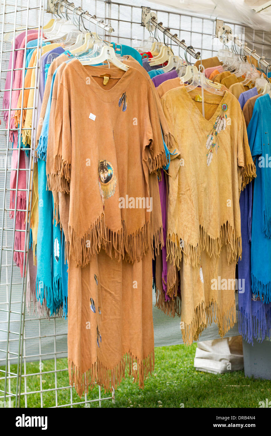 Vetement amerindien homme sale