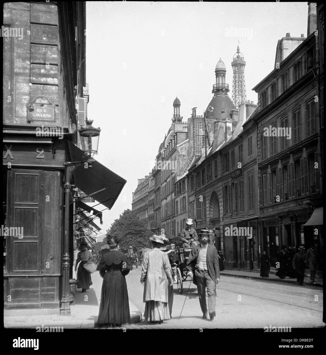 Rue de Passy et de la Tour Eiffel, Paris, 1907. À la jonction de la rue de Passy. Reproduit à partir d'une diapositive sur verre. Banque D'Images