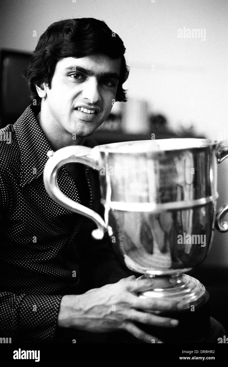 prakash padukone in action