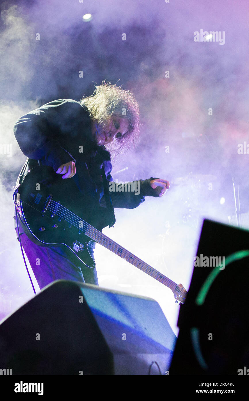 Robert Smith de The Cure Festival Optimus Alive Passeio Maritimo de Alges à - Jour 2 Alges, Portugal - 14.07.12 Banque D'Images