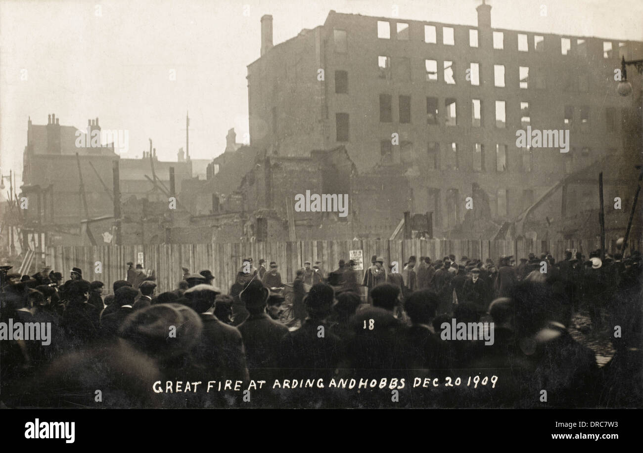 Incendie à Arding & Hobbs, Clapham Junction Banque D'Images