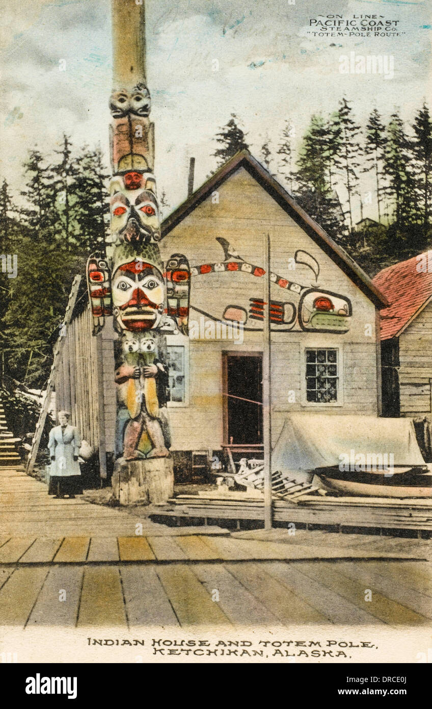 Totem et Native American House Banque D'Images