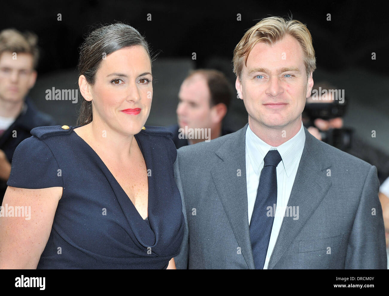 Réalisateur Christopher Nolan et Emma Thomas La première européenne de "The Dark Knight Rises", tenue à l'odéon West End - Arrivées. Londres, Angleterre - 18.07.12 Banque D'Images
