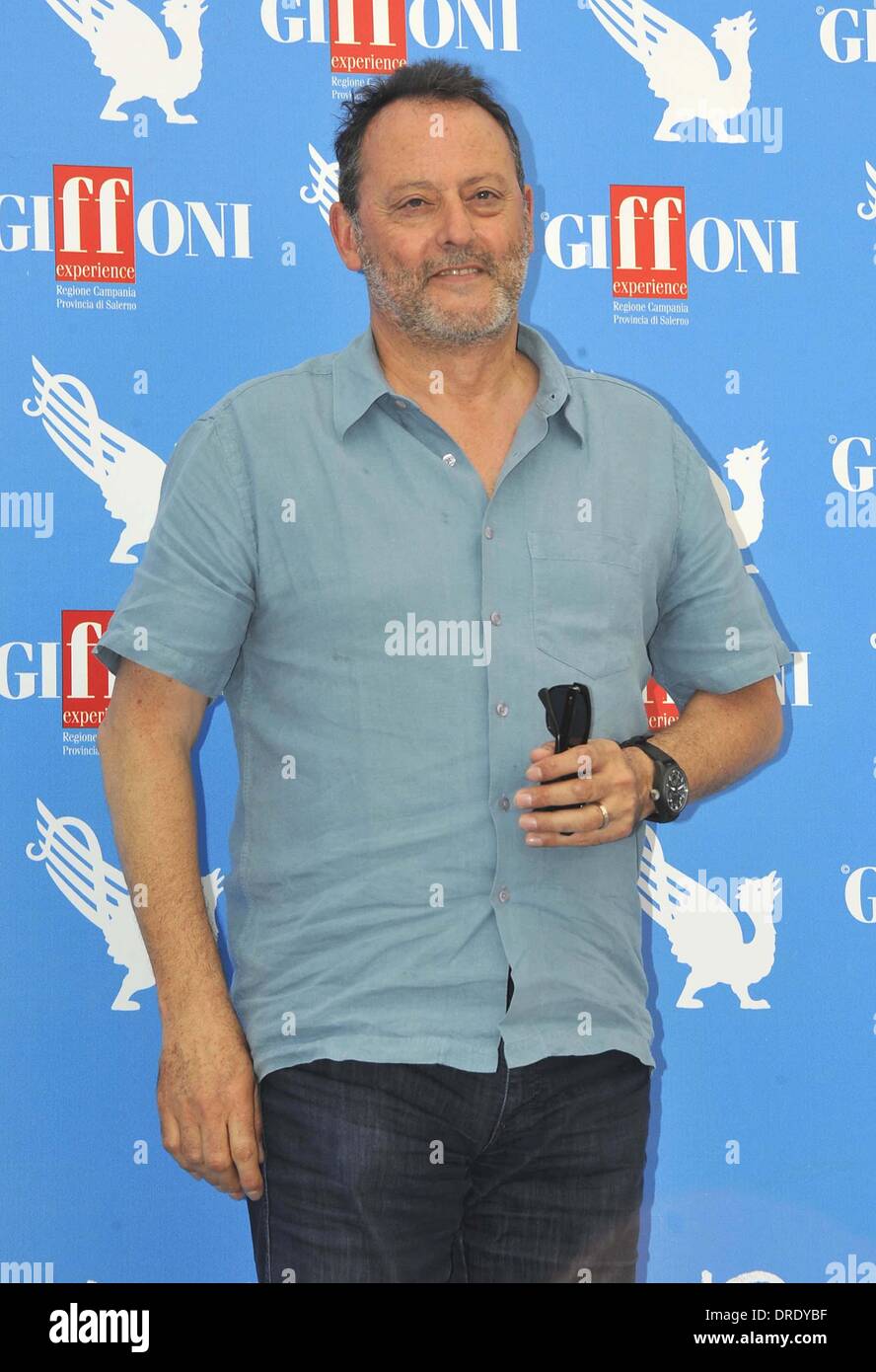 Jean Reno assiste à un photocall lors de la 42ème Festival du Film de Giffoni Giffoni, Italie - 21.07.12 Banque D'Images