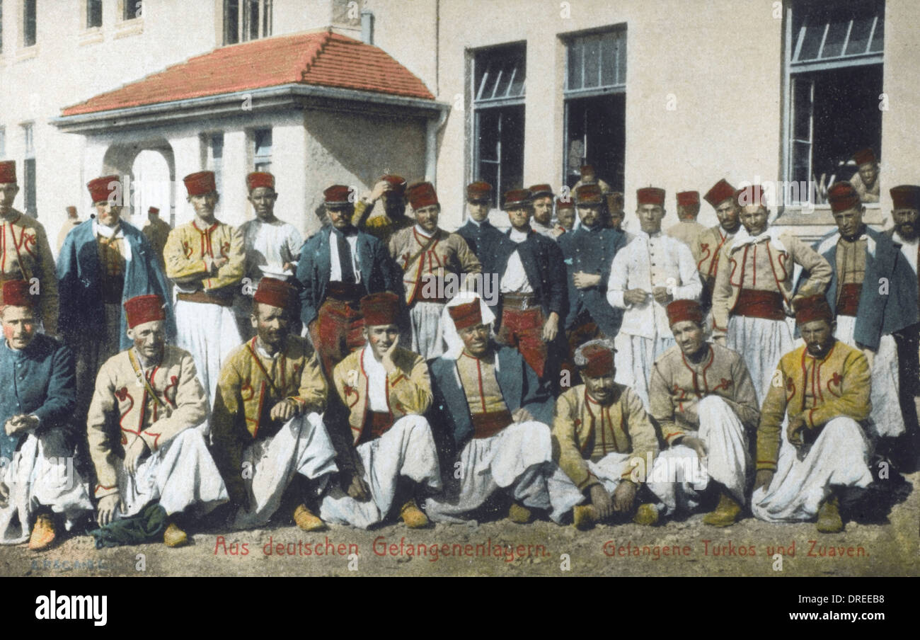 Zouaves et soldats turcs capturés - WWI Banque D'Images