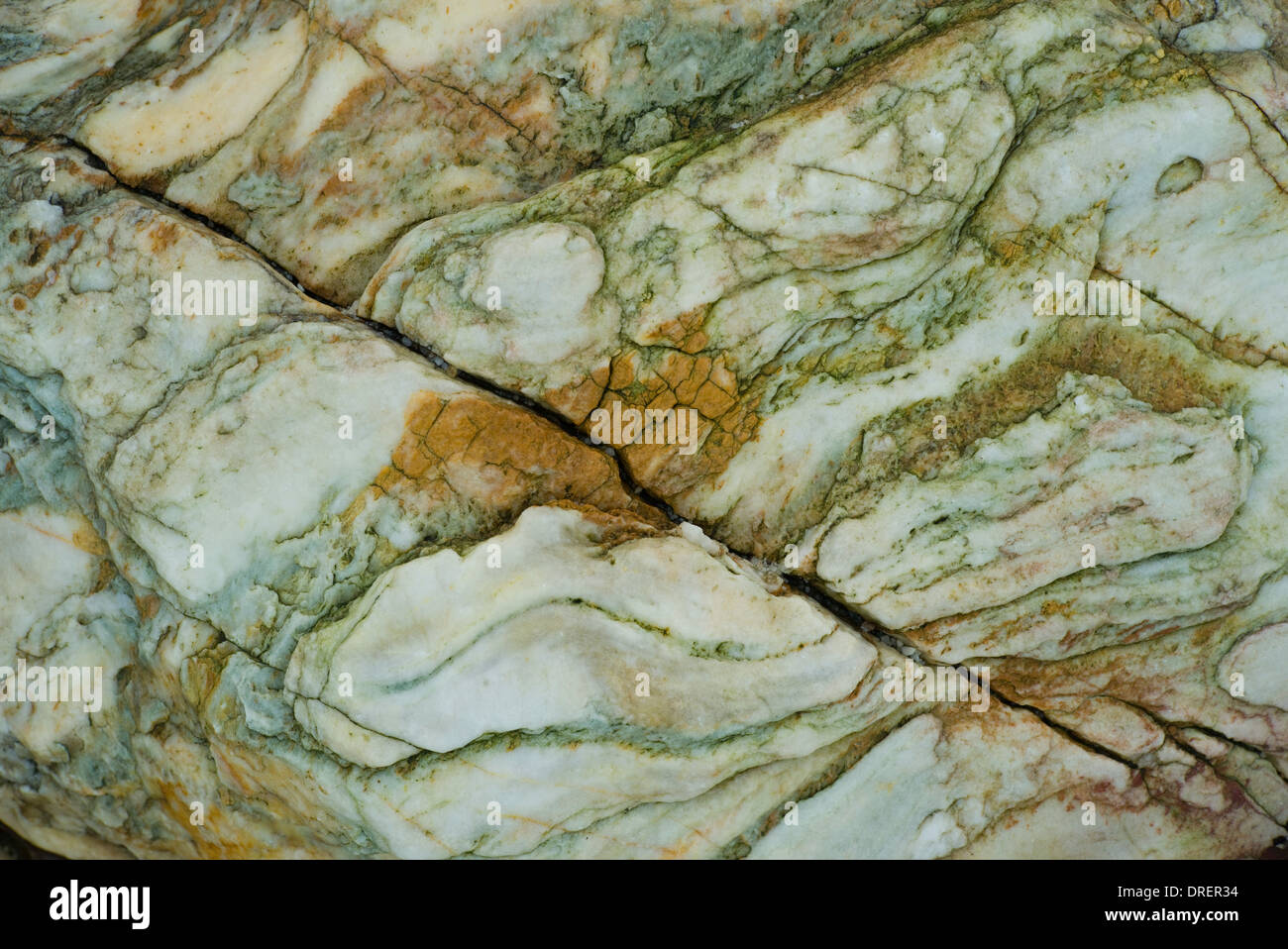 Modèles intéressants sur la surface d'un rocher Banque D'Images