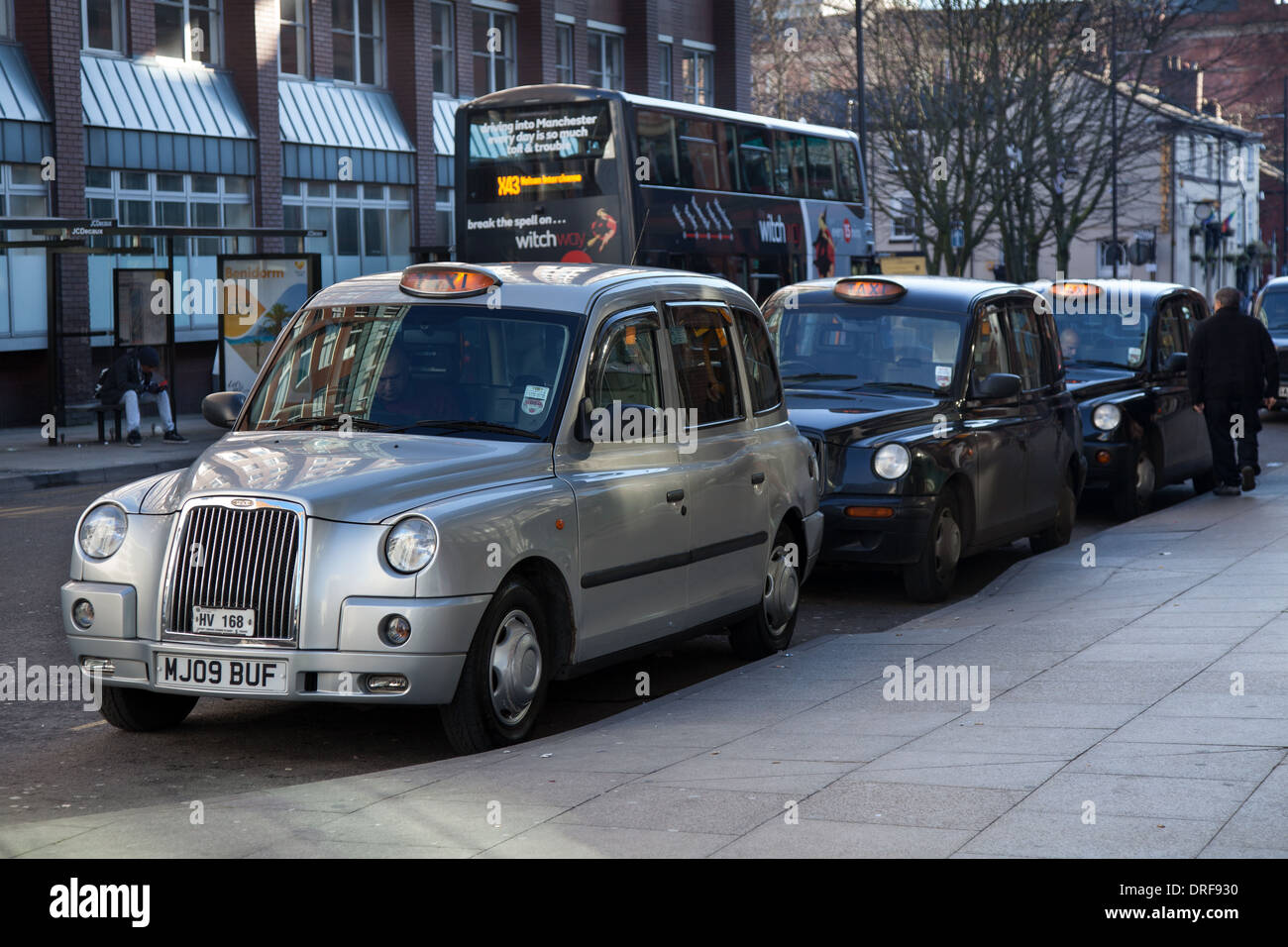 Chorlton Street Station de bus taxis_Hackney Cabines, location de véhicules location privée_ Centre de Manchester, UK, Europe, UNION EUROPÉENNE Banque D'Images