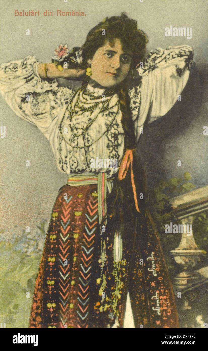 Femme roumaine - costume traditionnel Banque D'Images