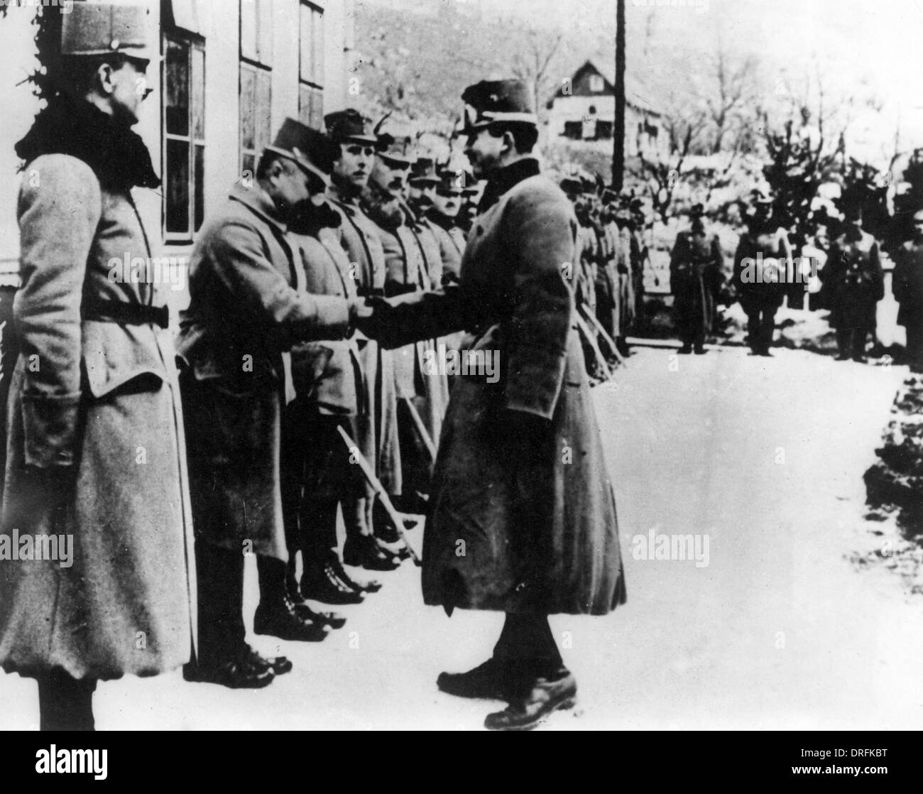 L'Archiduc Karl Franz Josef de l'Autriche avec des soldats, WW1 Banque D'Images