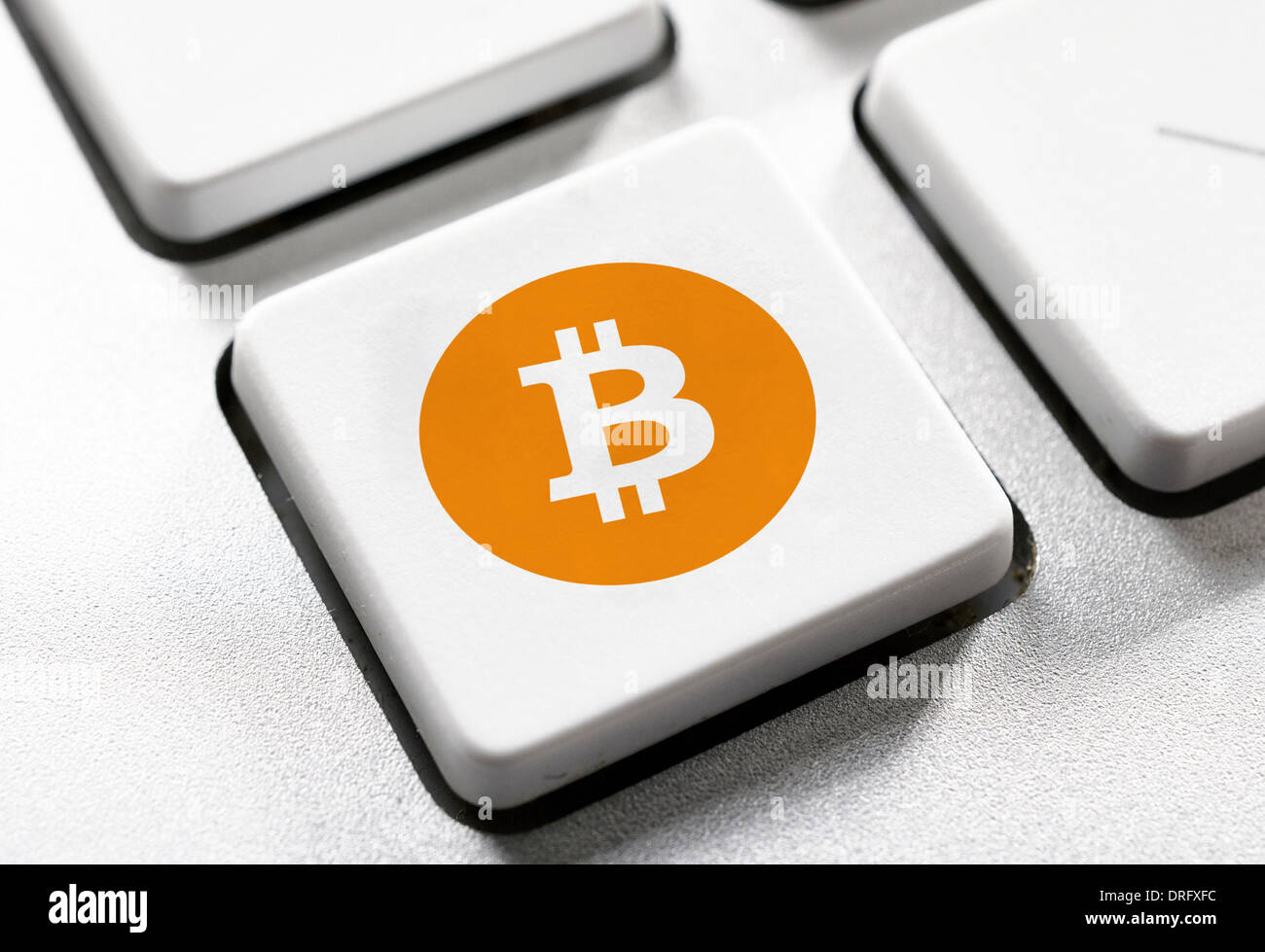 Selective focus sur le bouton bitcoin Banque D'Images
