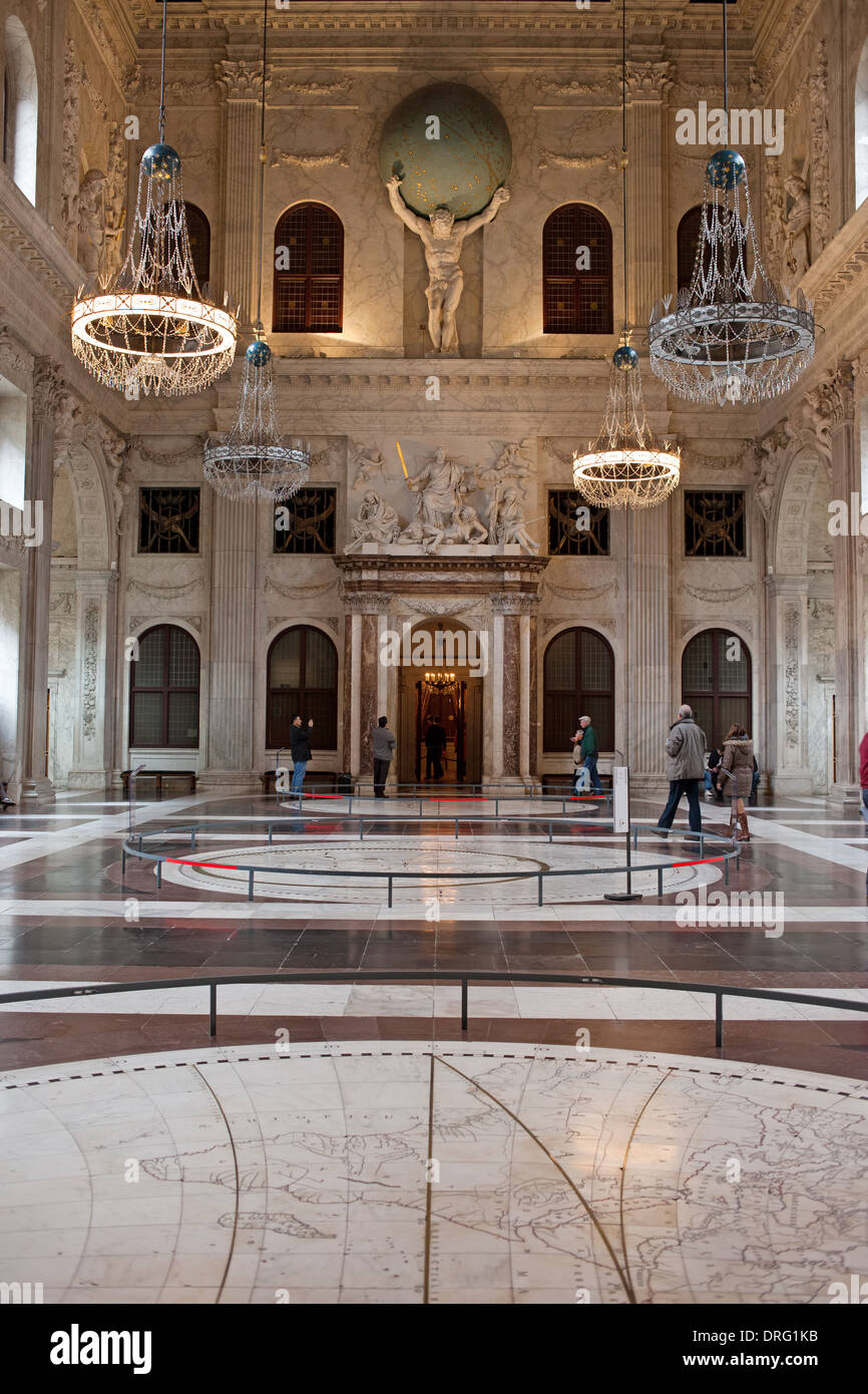 Hall des citoyens, de l'intérieur du Palais Royal (néerlandais : Koninklijk Paleis) à Amsterdam, en Hollande, aux Pays-Bas. Banque D'Images