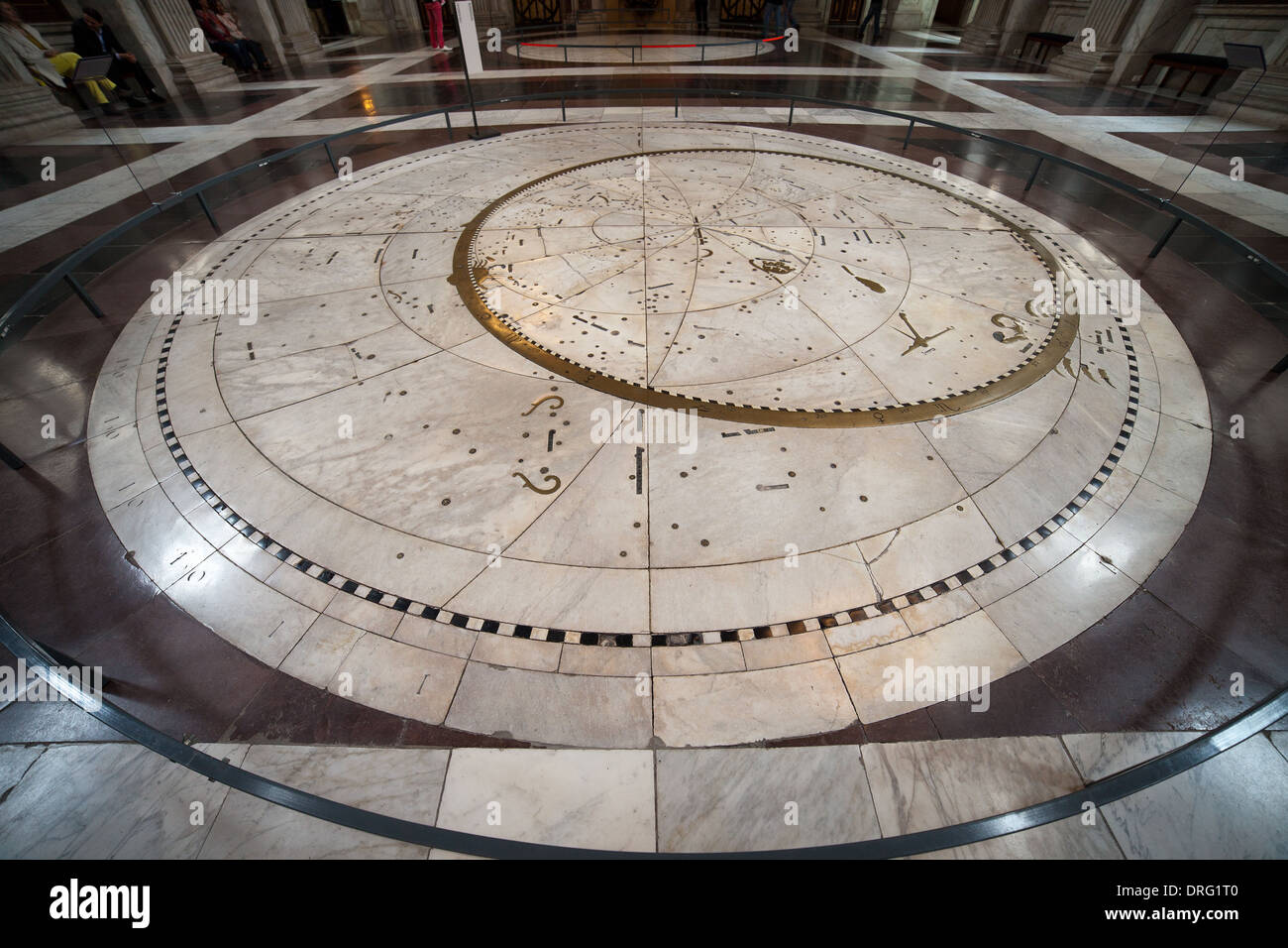 En marbre dans la salle des citoyens, de l'intérieur du Palais Royal (néerlandais : Koninklijk Paleis) à Amsterdam, en Hollande, aux Pays-Bas. Banque D'Images