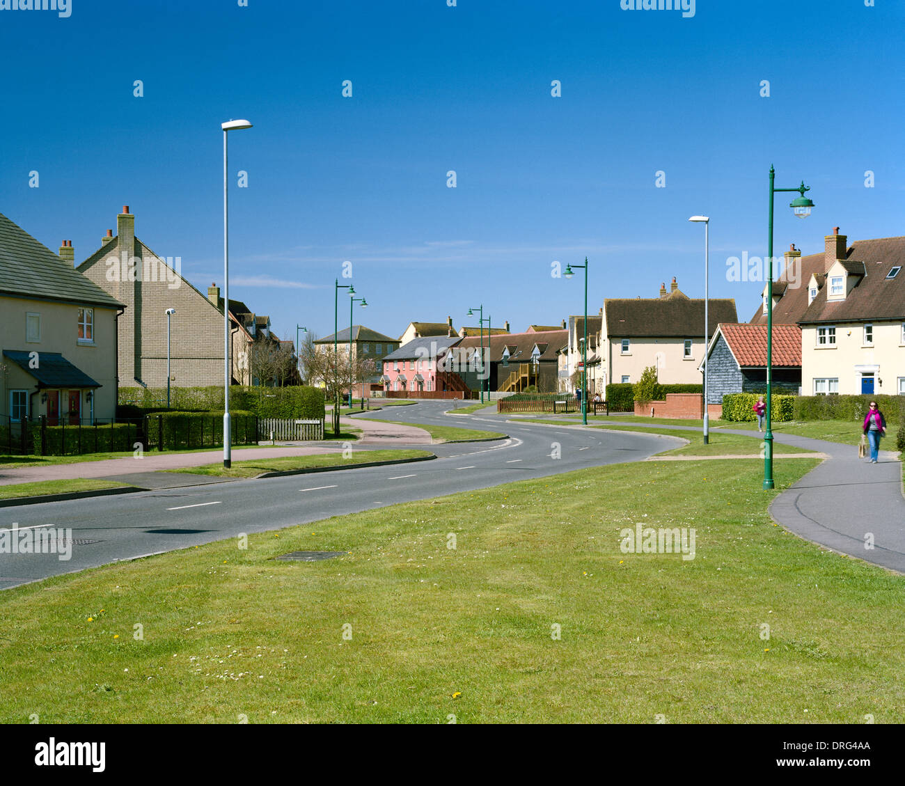 S bend de route principale traversant Cambourne inférieur Cambridgeshire Banque D'Images