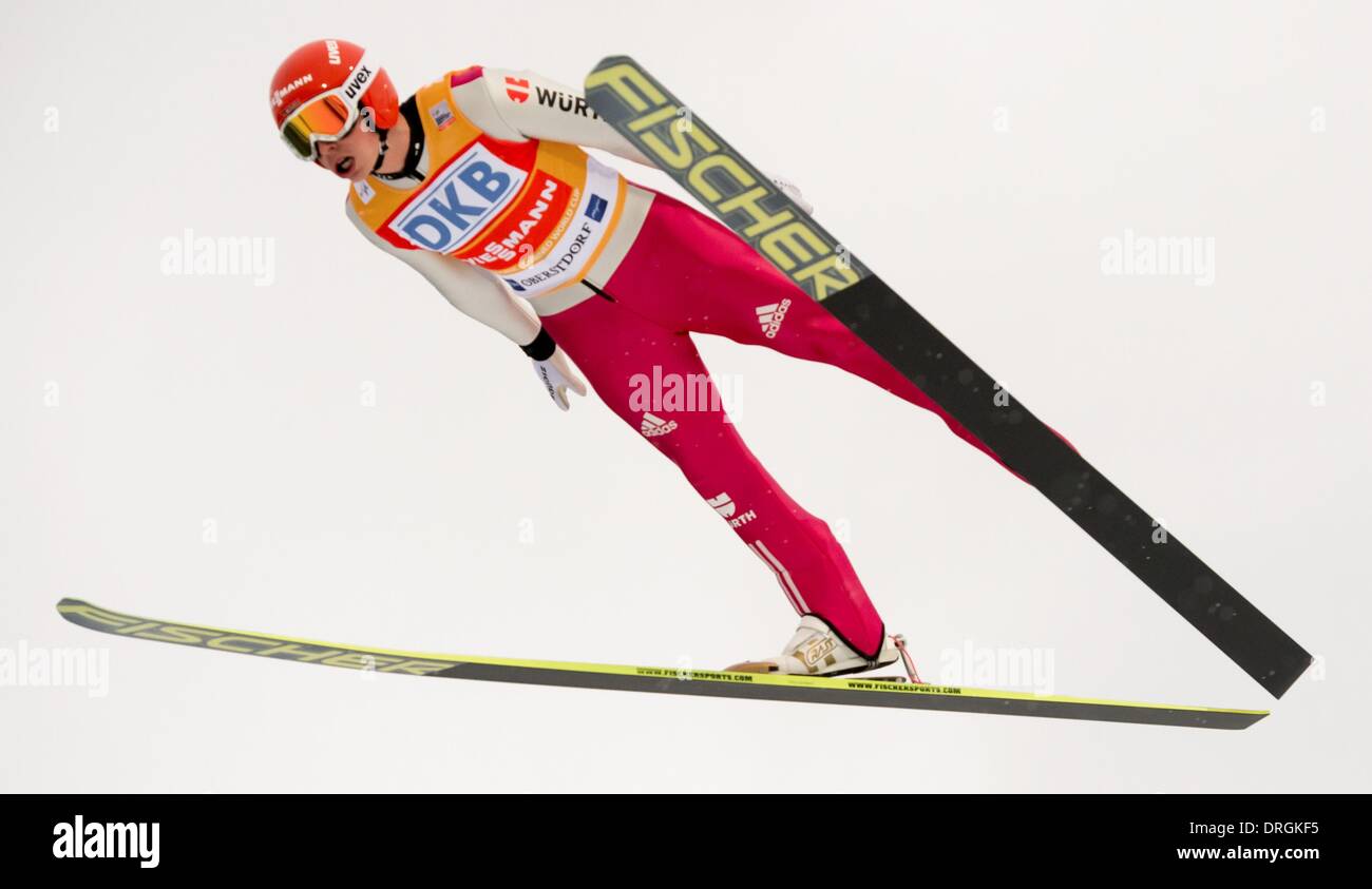 Oberstdorf, Allemagne. 26 janvier, 2014. L'Allemand Eric Frenzel saute lors de la Coupe du monde de combiné nordique à Oberstdorf, Allemagne, 26 janvier 2014. Photo : Sven Hoppe/dpa/Alamy Live News Banque D'Images
