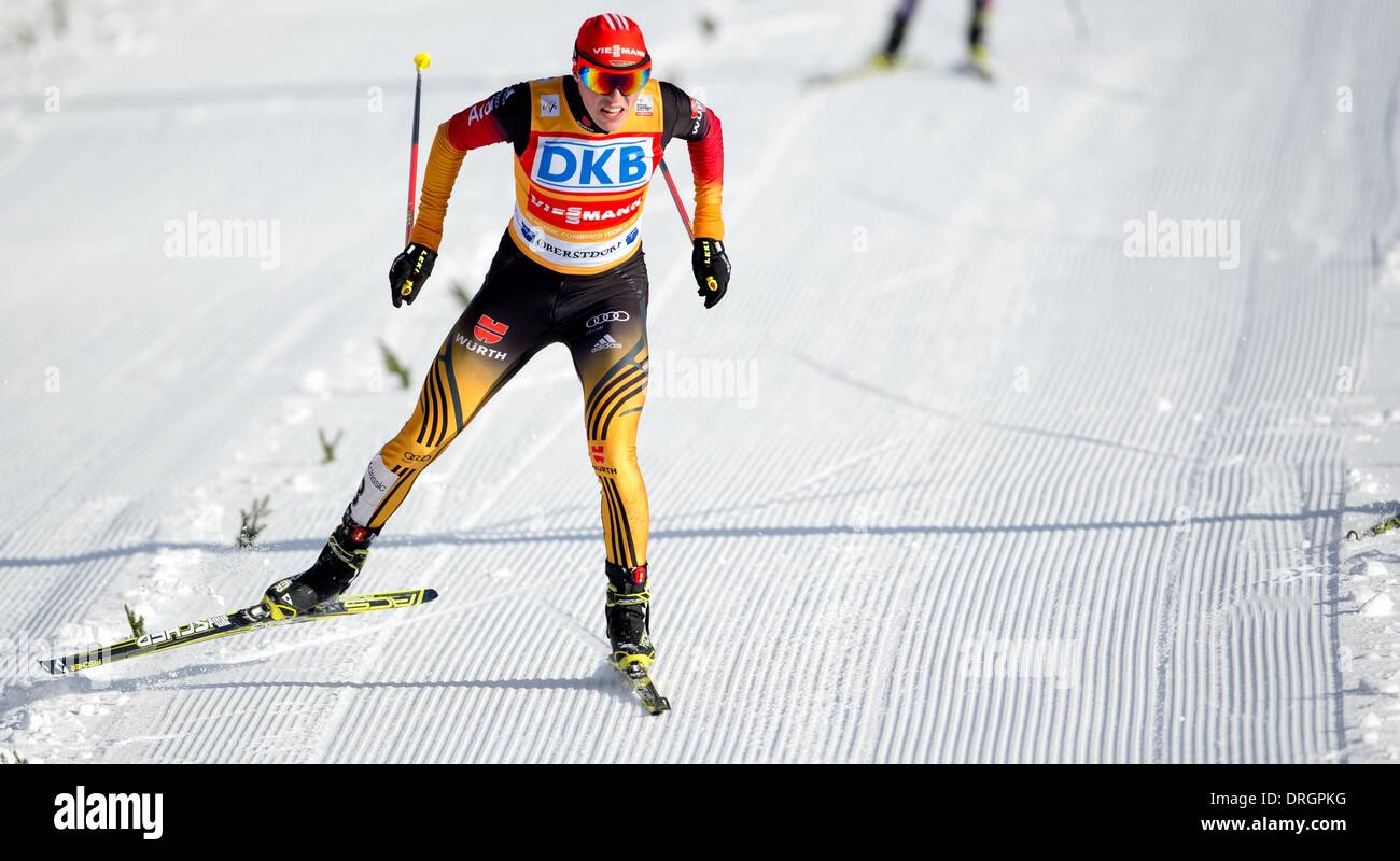Oberstdorf, Allemagne. 26 janvier, 2014. L'Allemand Eric Frenzel skies pour la finale lors de la Coupe du monde de combiné nordique à Oberstdorf, Allemagne, 26 janvier 2014. Photo : Sven Hoppe/dpa/Alamy Live News Banque D'Images
