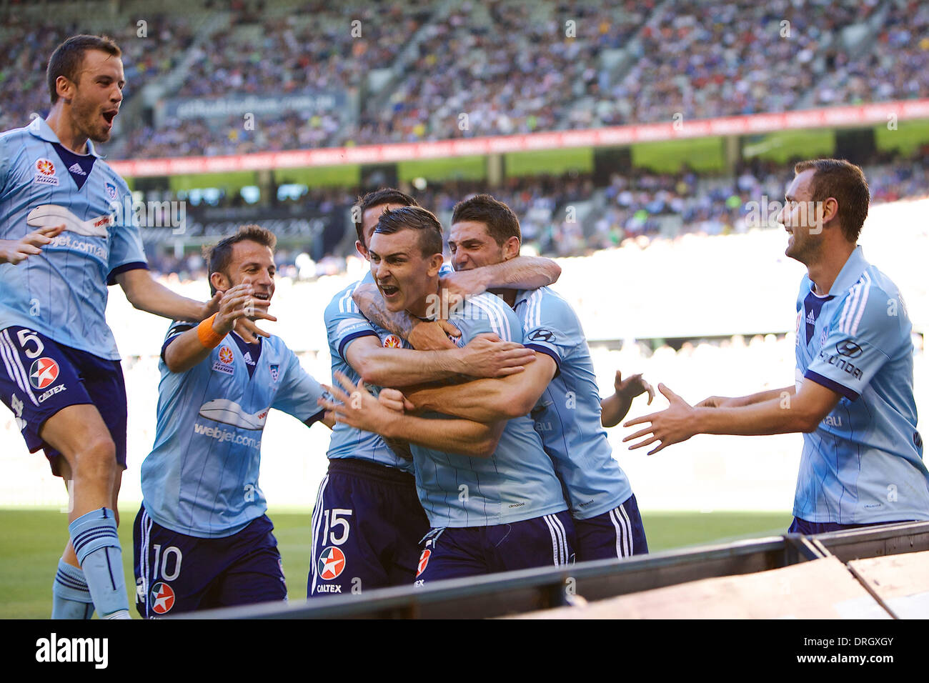 Melbourne, Australie. 26 janvier, 2014. Sydney FC célébrer après avoir marqué un but lors de la 13e ronde match entre Sydney et Melbourne Victory FC pendant l'Australian Hyundai A-League saison 2013/2014 à l'Etihad Stadium, Melbourne, Australie. Crédit : Tom Griffiths/ZUMAPRESS.com/Alamy Live News Banque D'Images