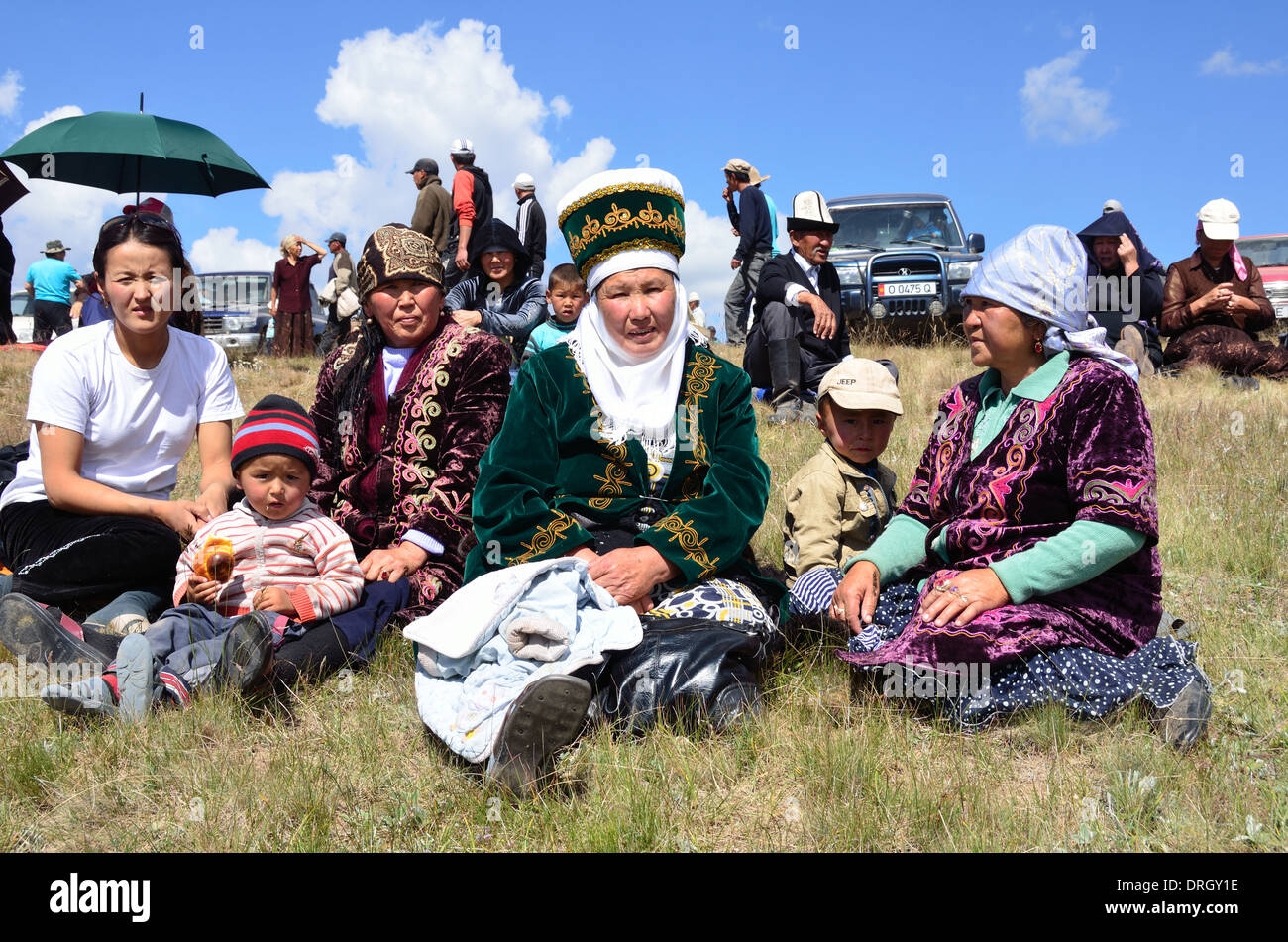 Femme kirghize portant des vêtements nationaux à Song-Kol Fête du Lac Banque D'Images