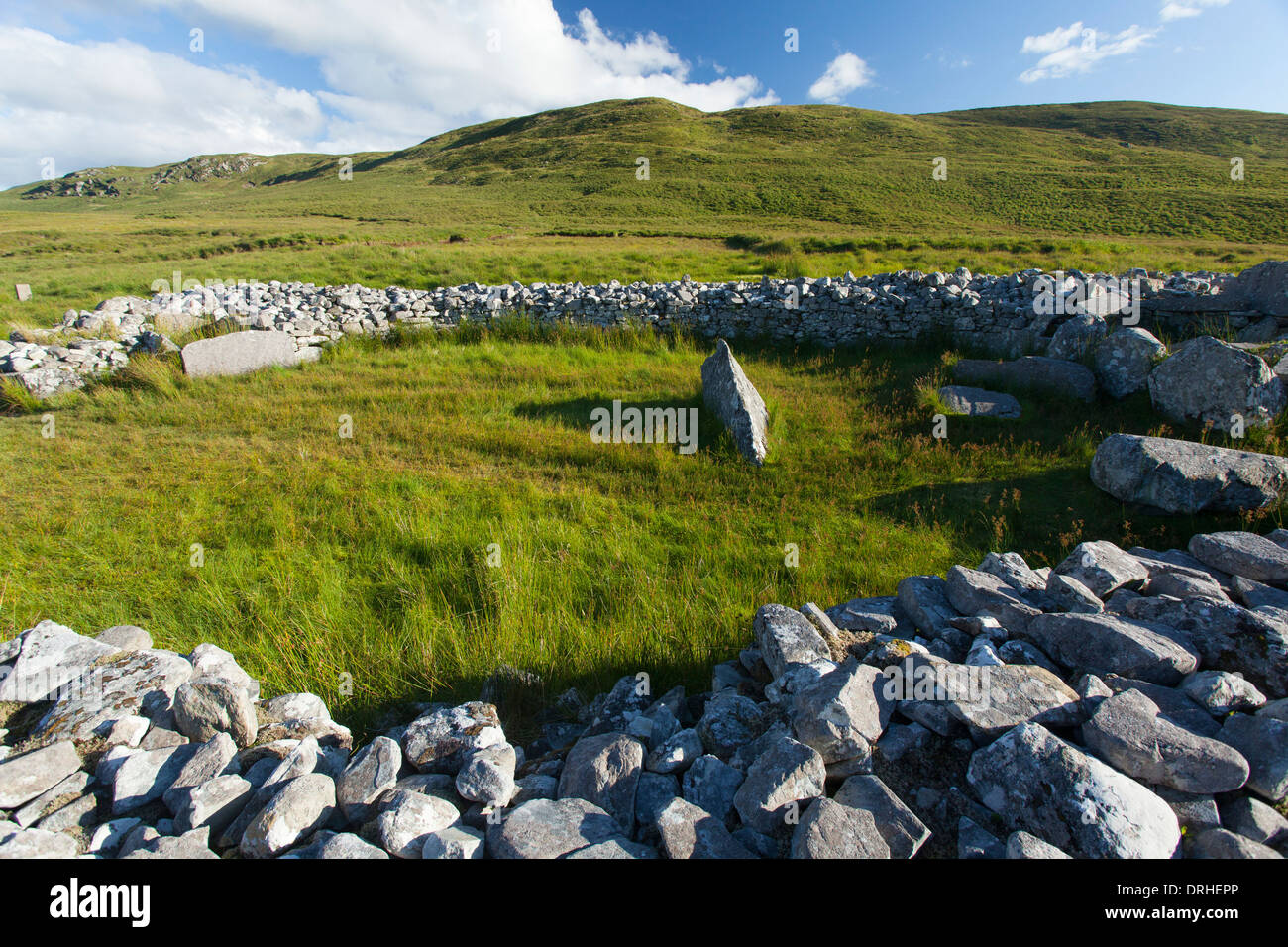 Cour Cloghanmore tombe, Malinmore, comté de Donegal, Irlande. Banque D'Images