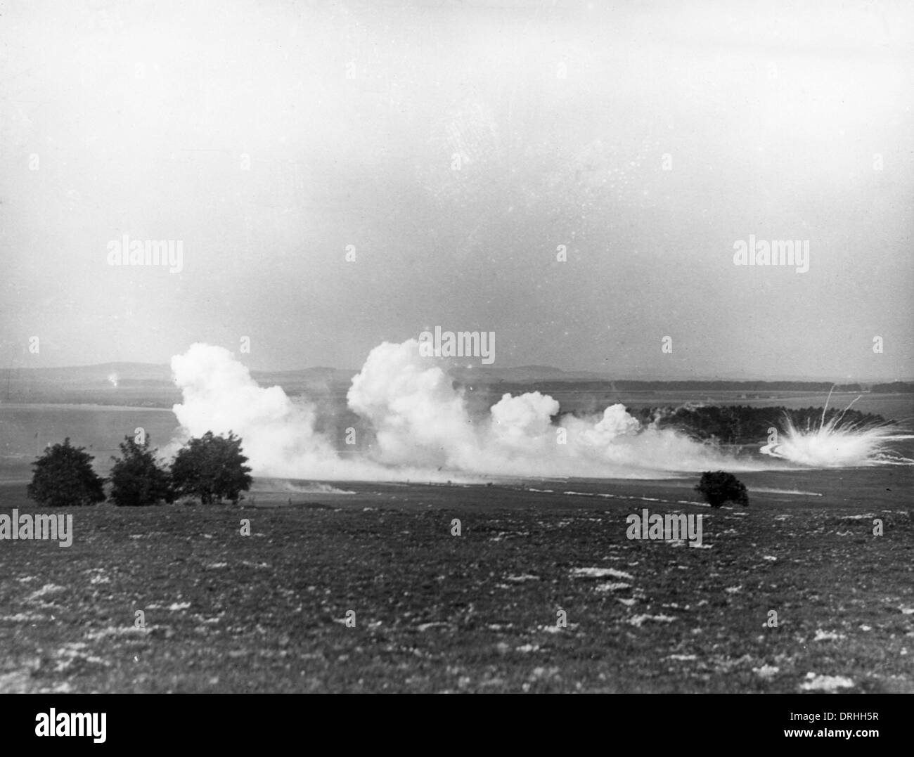 Barrage de fumée d'obusiers, plaine de Salisbury, WW1 Banque D'Images