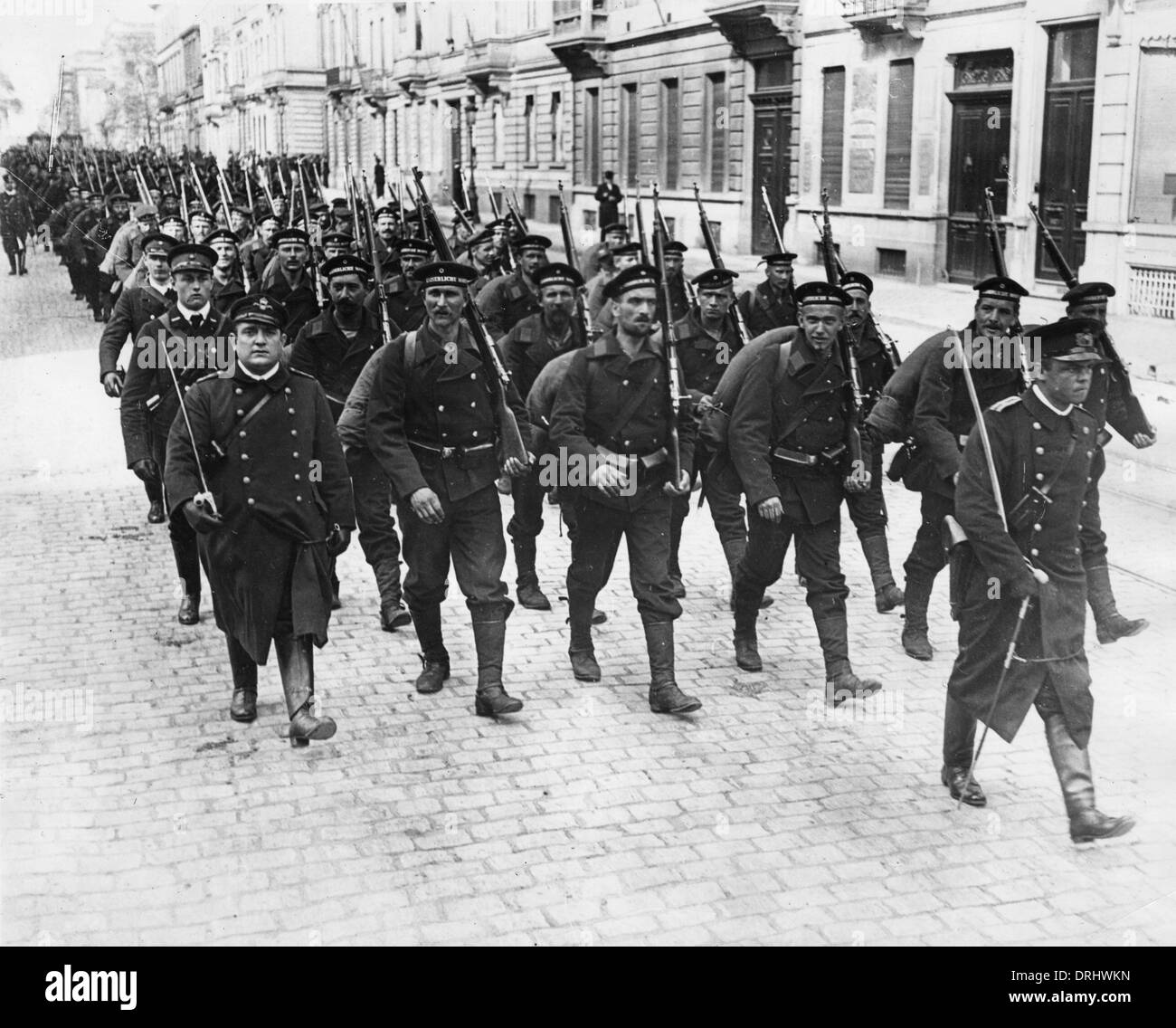 La marine allemande entrant dans Bruxelles, Belgique, WW1 Banque D'Images