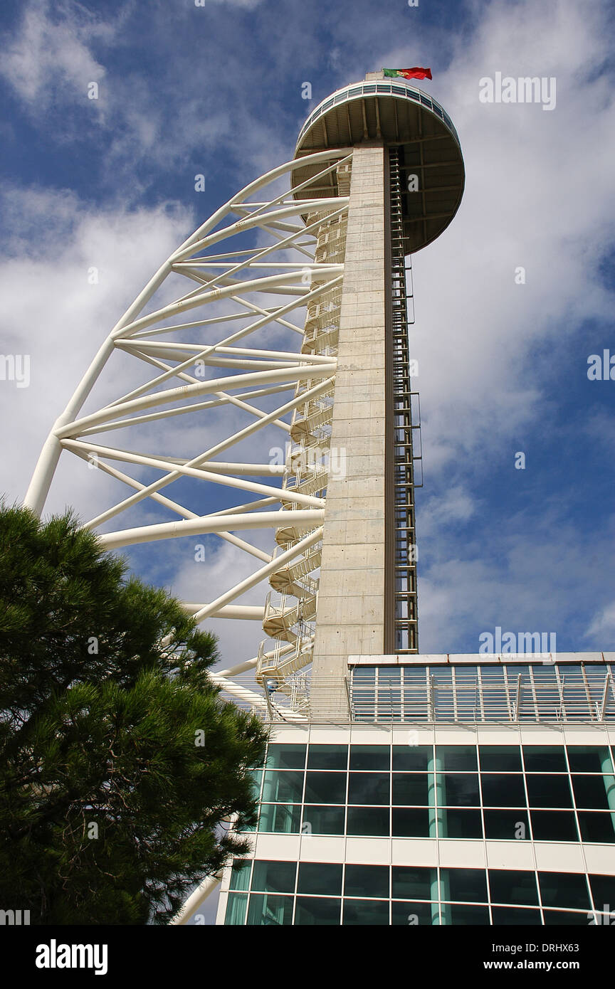 Le Portugal. Lisbonne. La Tour Vasco da Gama. Construit par Leonor Janeiro, Nick Jacobs et SOM en 1998 pour l'Expo 98. Banque D'Images