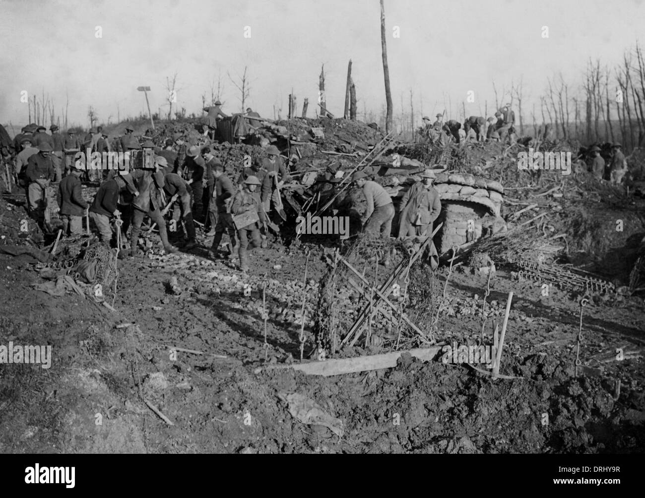 Repas dans la tranchée de réserve, Western Front, WW1 Banque D'Images