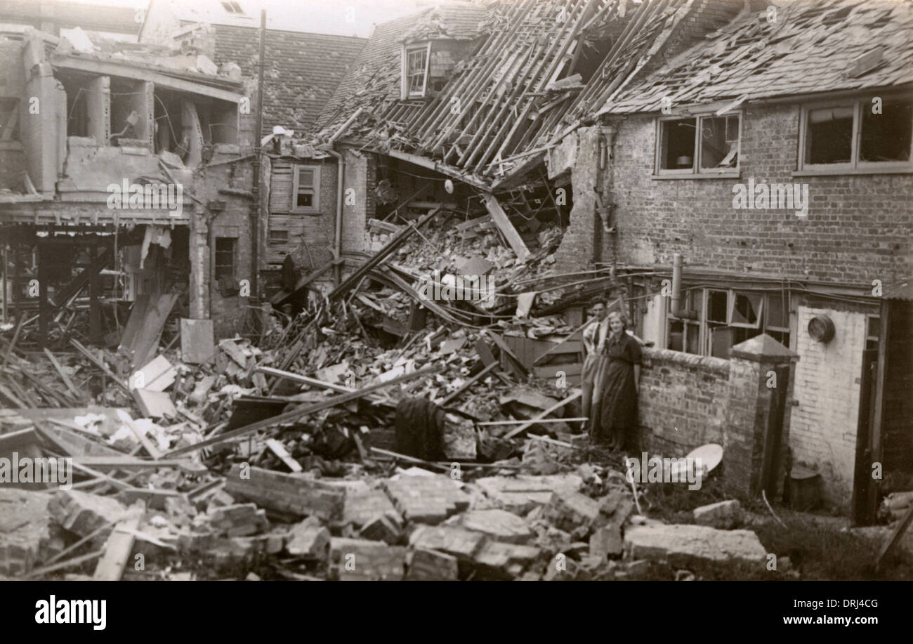 Dommages causés par les bombes de la Deuxième Guerre mondiale Banque D'Images