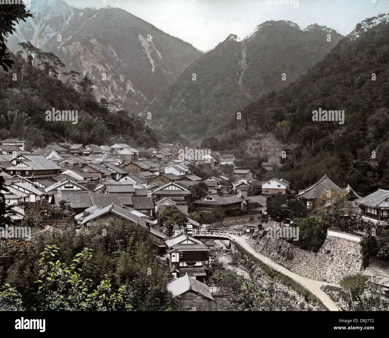 Village sur une colline, le Japon Banque D'Images