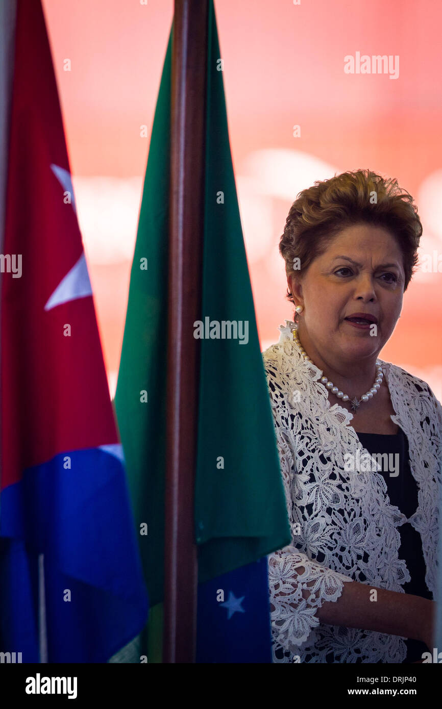 Port de Mariel, à Cuba. 27 Jan, 2014. Le Président du Brésil, Dilma Rousseff assiste à la cérémonie d'inauguration de la première phase d'un port dans la première zone de développement spécial au port de Mariel, Cuba, 27 janvier 2014. Credit : Liu Bin/Xinhua/Alamy Live News Banque D'Images