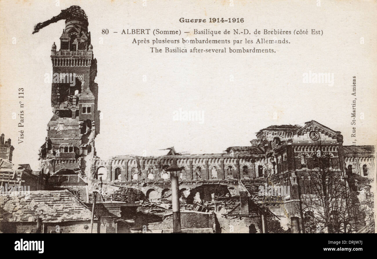 La destruction à Albert, Somme, France - LA PREMIÈRE GUERRE MONDIALE Banque D'Images