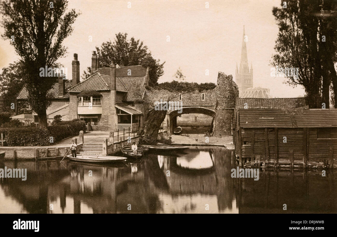 Ferry tire, Norwich, Norfolk, Angleterre Banque D'Images