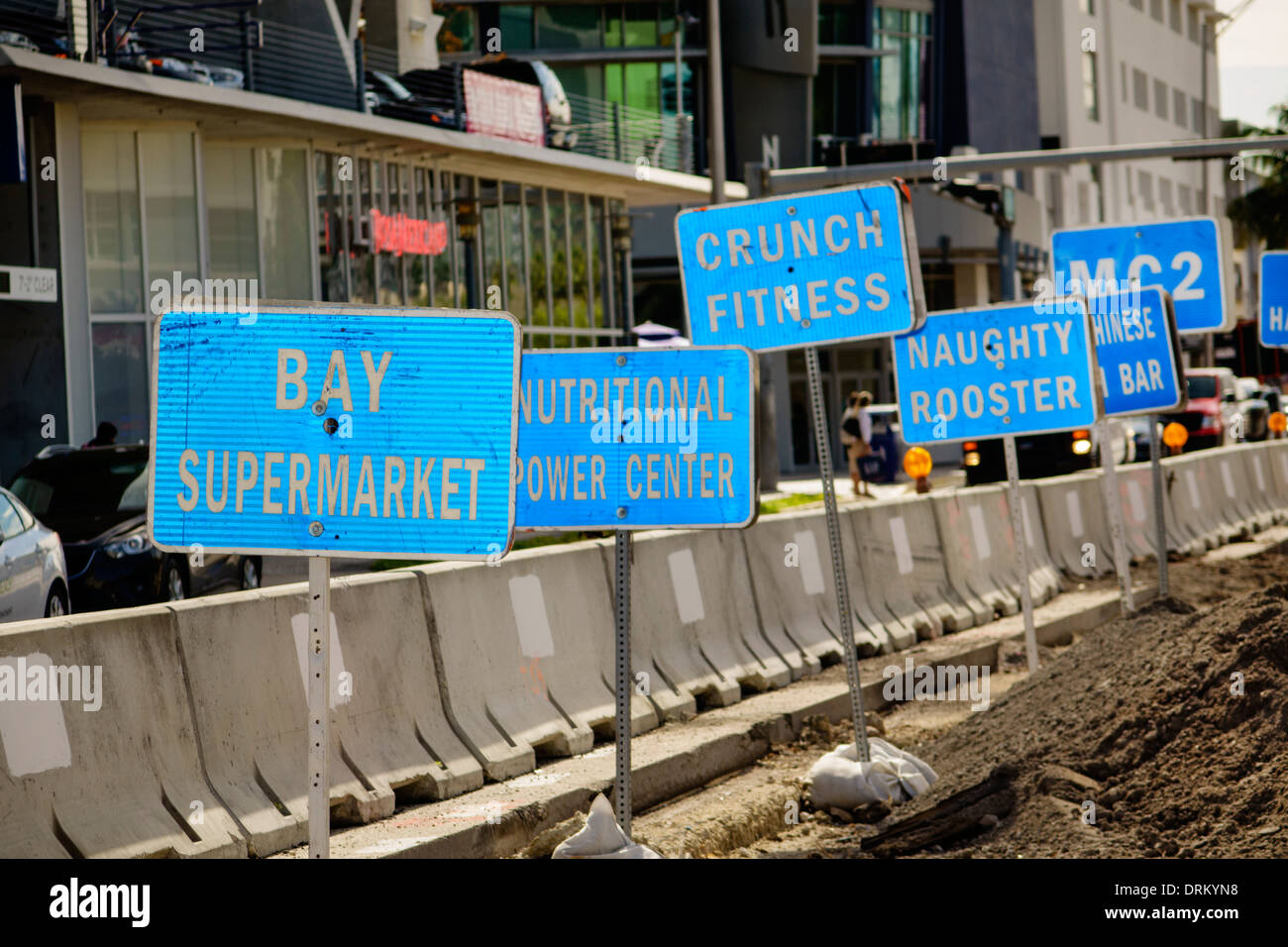 Miami Beach Florida,Collins Avenue,rue,en construction,site,réparation de route,améliorations de capital,panneaux,noms,entreprises,district,affecté,FL1401 Banque D'Images