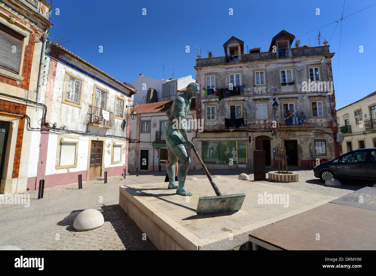 Place de la ville portugaise, Alcochete, Portugal Banque D'Images