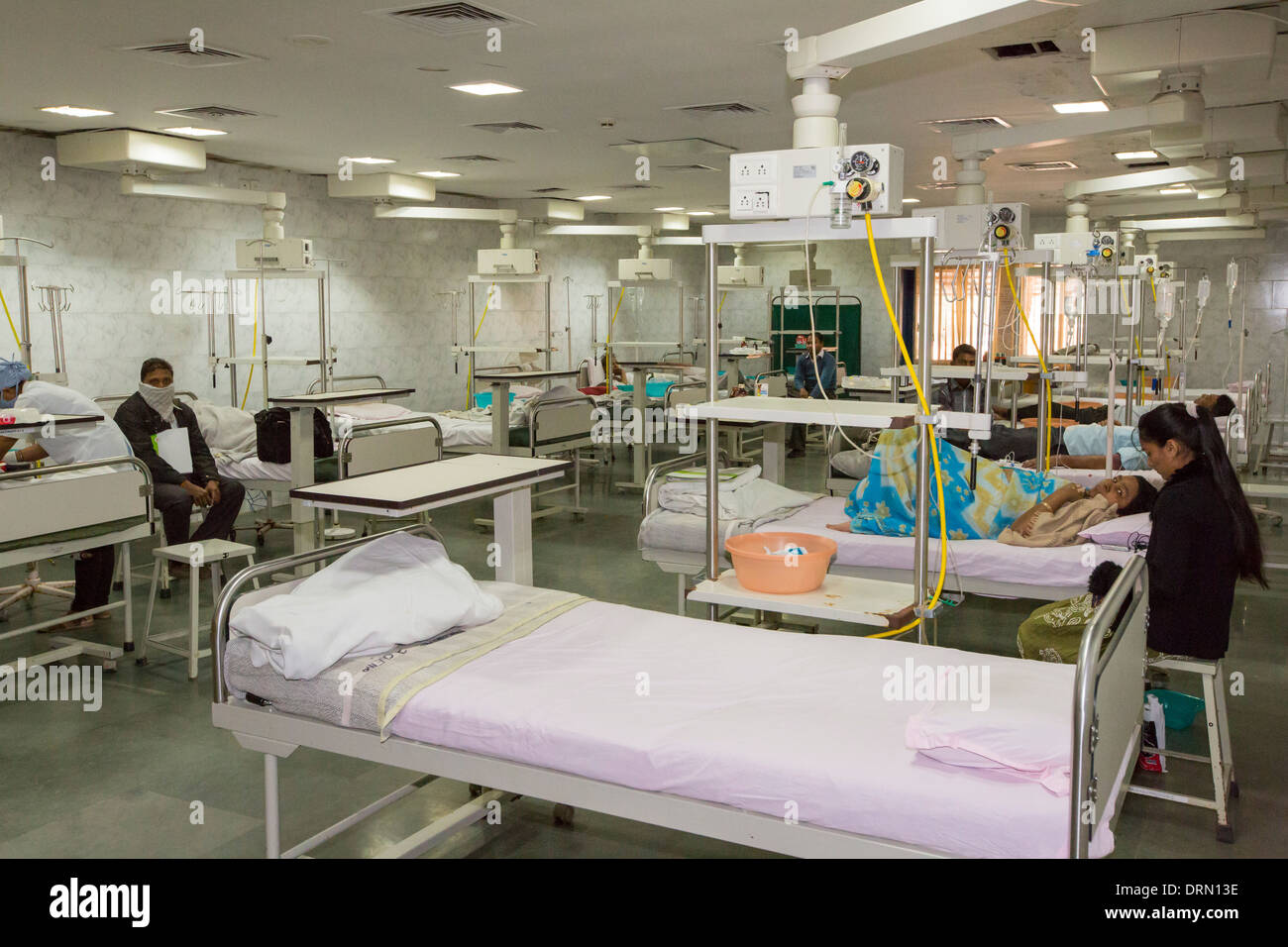 Un quartier de chimiothérapie dans un hôpital au cancer spécialiste muni Seva Ashram à Goraj, près de Vadodara, Inde Banque D'Images