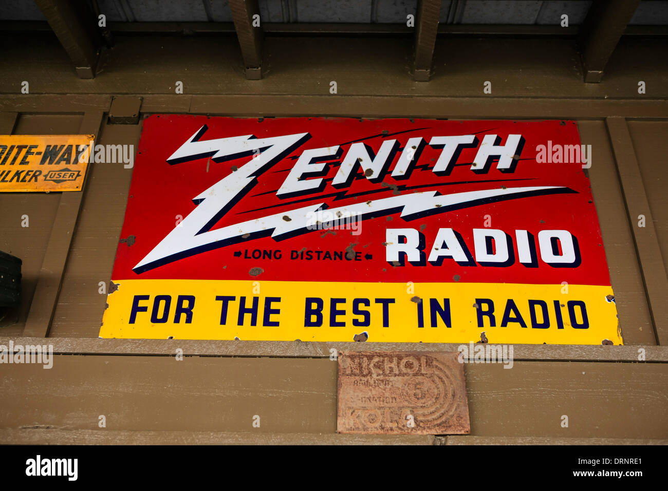 Pour signer l'ancienne radio Zenith Banque D'Images