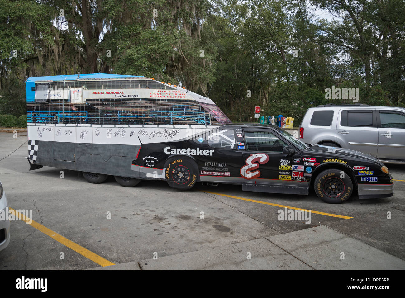Rendre hommage à la mémoire de tous les pilotes de stock car adopté. Banque D'Images