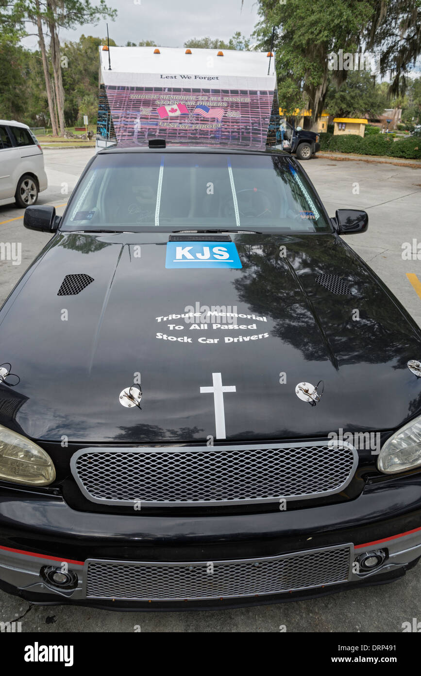 Rendre hommage à la mémoire de tous les pilotes de stock car adopté. Banque D'Images