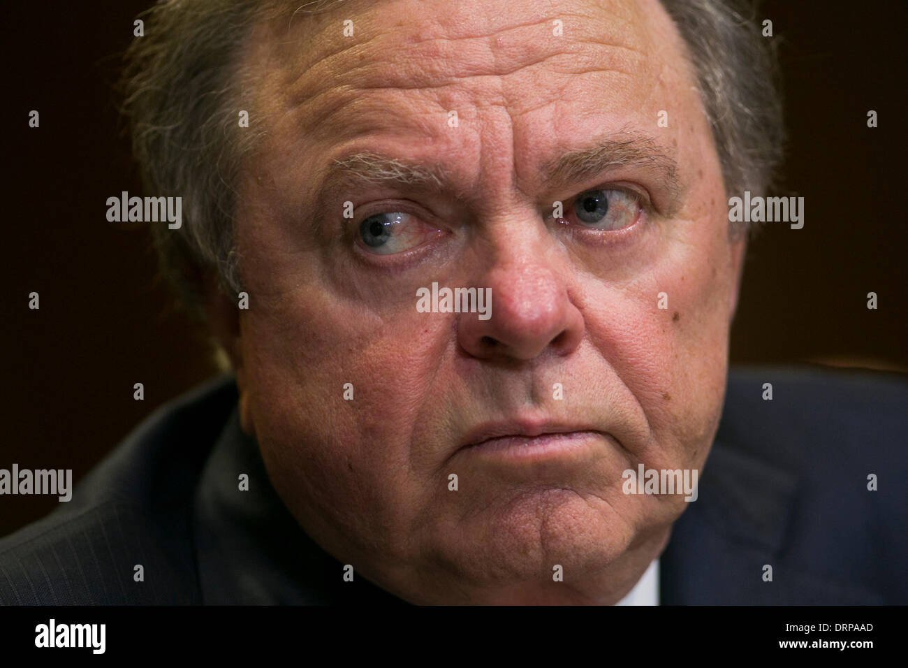 Washington DC, USA . 30Th Jan, 2014. Harold Hamm, président-directeur général de ressources Continental témoigne devant le Sénat l'énergie et des ressources naturelles au cours d'une audience du Comité sur les exportations de pétrole des États-Unis à Washington, D.C., le 30 janvier 2014. Credit : Kristoffer Tripplaar/Alamy Live News Banque D'Images