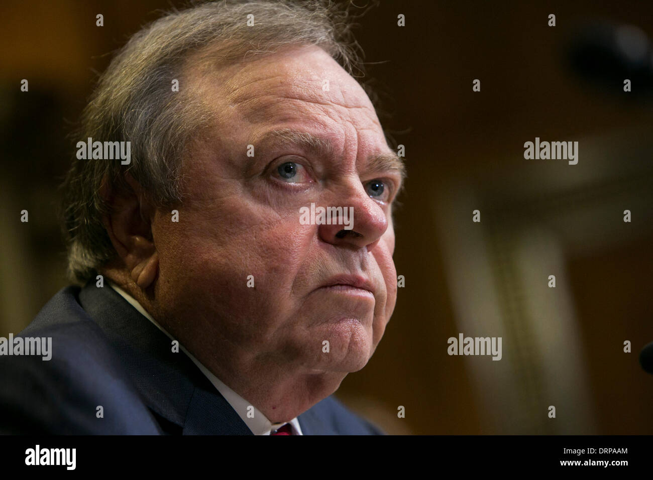 Washington DC, USA . 30Th Jan, 2014. Harold Hamm, président-directeur général de ressources Continental témoigne devant le Sénat l'énergie et des ressources naturelles au cours d'une audience du Comité sur les exportations de pétrole des États-Unis à Washington, D.C., le 30 janvier 2014. Credit : Kristoffer Tripplaar/Alamy Live News Banque D'Images