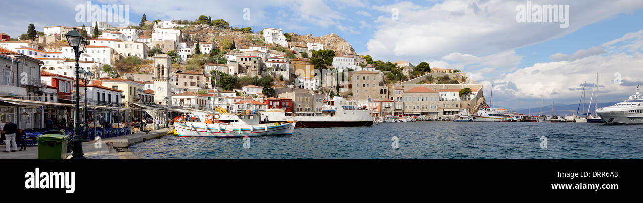 Vue panoramique de couture dans le port d'Hydra, Grèce golfe Argosaronique Banque D'Images