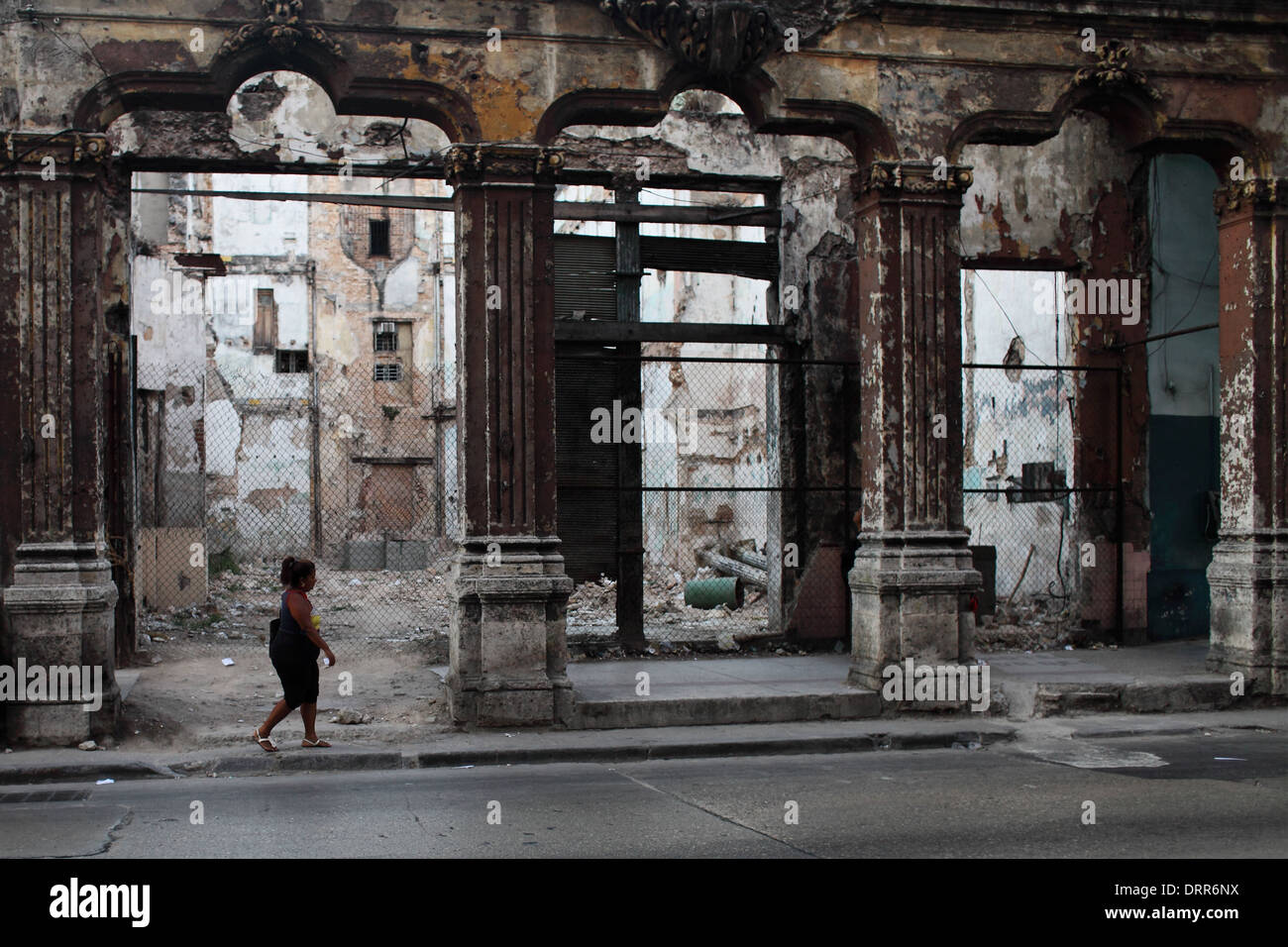 Cuba, La Havane - Scène de rue de La Havane Vieille Ville Photo : pixstory / Alamy Banque D'Images