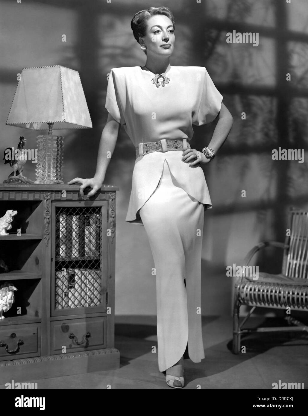 JOAN CRAWFORD (1904-10977) actrice américaine vers 1940 Banque D'Images