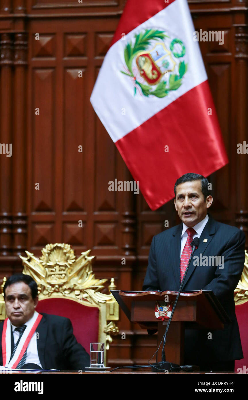 Lima, Pérou. Jan 31, 2014. Le Président du Pérou, Ollanta Humala, prononce un discours dans la République, le Congrès, dans la ville de Lima, Pérou, le 31 janvier 2014. Humala a assisté au Congrès pour prononcer un discours au sujet de la décision sur la Haye, qui a résolu le différend maritime entre le Pérou et le Chili, selon les informations officielles. Credit : ANDINA/Xinhua/Alamy Live News Banque D'Images